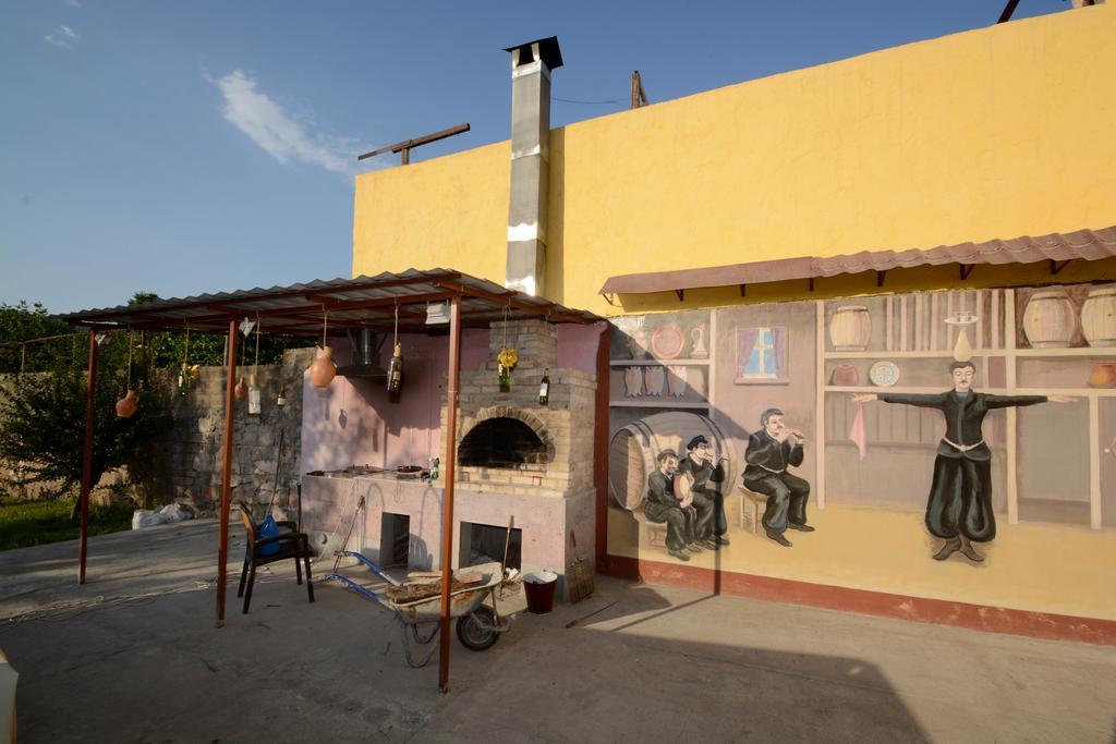 Bonjour Guest House Erivan Exterior foto
